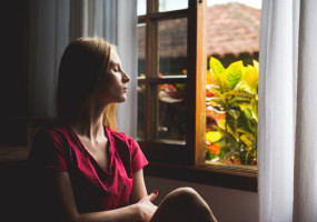Woman in red Mediation